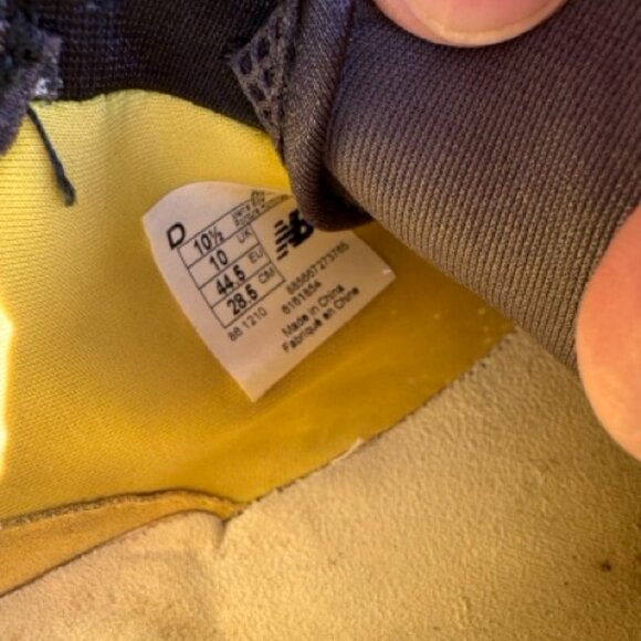 New Balance Minimus Vibram Men’s Size 10.5 - Used Good Condition - Picture 4 of 4